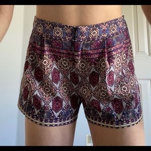 Forever 21 patterned shorts!❤️